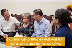 Chủ tịch UBND TPHCM Phan Văn Mãi thăm, tặng quà người có công