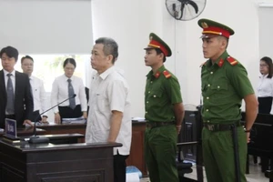 Podcast tin nóng trưa 13-8: Liên tục trả hồ sơ vụ án liên quan cựu Bí thư Thị ủy Bến Cát Nguyễn Hồng Khanh