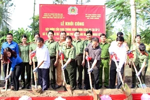 Lễ khởi công xây cầu nông thôn xã Thới Hưng ngày 30-12