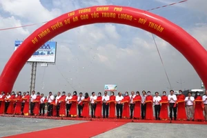 Cao tốc Trung Lương – Mỹ Thuận chính thức thông tuyến kỹ thuật