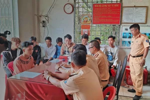 Xử lý nhóm thanh niên chặn đường, tổ chức đua xe trái phép tại Tiền Giang