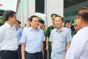 Phó Thủ tướng Trần Lưu Quang: Cùng cố gắng để gỡ “thẻ vàng”