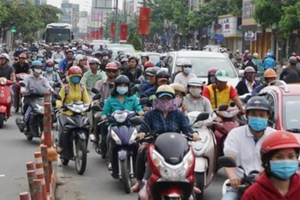  Cấm xe lưu thông đường Bùi Đình Túy, quận Bình Thạnh