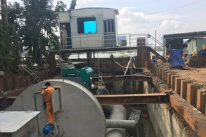 TPHCM thuê siêu máy bơm chống ngập cho đường Nguyễn Hữu Cảnh