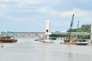 Công trình cống ngăn triều Phú Xuân (quận 7, TPHCM) thuộc Dự án giải quyết ngập do triều khu vực TPHCM có xét đến yếu tố biến đổi khí hậu (giai đoạn 1). Ảnh: CAO THĂNG
