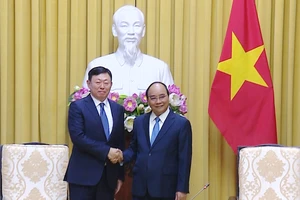 Chủ tịch nước Nguyễn Xuân Phúc mong muốn Tập đoàn Lotte tiếp tục đầu tư nhiều dự án lớn ở Việt Nam