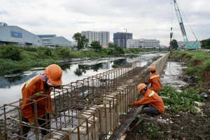 Dự án xây dựng và cải tạo kênh Tham Lương - Bến Cát - rạch Nước Lên: Phấn đấu hoàn thành tháng 4-2025
