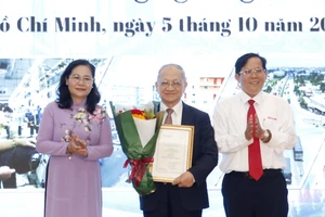 Chủ tịch HĐND TPHCM Nguyễn Thị Lệ dự lễ trao giải “Lắng nghe người dân hiến kế”