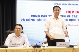 Đồng chí Lâm Đình Thắng và đồng chí Phạm Đức Hải chủ trì họp báo.