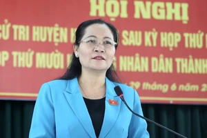 Đồng chí Nguyễn Thị Lệ phát biểu tại hội nghị. Ảnh: NGÔ BÌNH