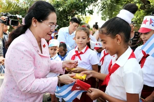 TPHCM sẵn sàng chia sẻ kinh nghiệm phát triển kinh tế - xã hội với Cuba