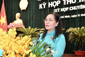 Đồng chí Nguyễn Thị Lệ: Giám sát chặt chẽ công tác triển khai, thực hiện các Nghị quyết của HĐND TPHCM