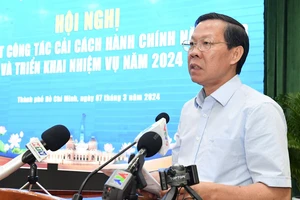 Chủ tịch UBND TPHCM Phan Văn Mãi: Phần thưởng lớn là sự hài lòng và lời khen của người dân, doanh nghiệp
