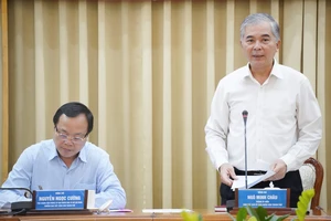Phó Chủ tịch UBND TPHCM Ngô Minh Châu phát biểu tại hội nghị
