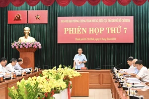Bí Thư Thành ủy TPHCM Nguyễn Văn Nên chủ trì phiên họp. Ảnh: VIỆT DŨNG