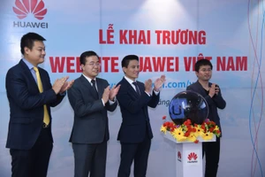 Huawei Việt Nam khai trương website 