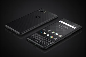 BlackBerry KEYone Black Edition với giá gần 16 triệu đồng 