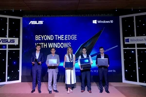 Tại sự kiện Beyond the Edge with Windows, ASUS giới thiệu nhiều máy tính mới