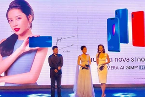 Chi Pu tại sự kiện ra mắt Huawei Nova 3i