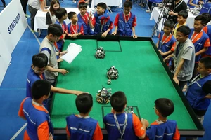 Robot Robotacon là sân chơi trí tuệ và ngày càng quy mô dành cho các em học sinh