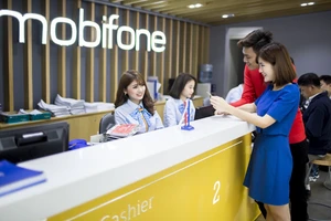 MobiFone luôn âng cao chất lượng dịch vụ để chăm sóc khách hàng