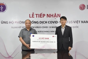 LG tài trợ Việt Nam 10.000 bộ kit xét nghiệm PCR xét nghiệm COVID-19