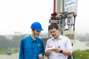 VinaPhone lắp đặt 5G tại Hà Nội