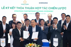 Samsung và Tập đoàn Hưng Thịnh ký kết hợp tác