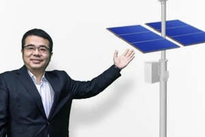 Ông Aaron Jiang, Chủ tịch Dòng sản phẩm SingleRAN ra mắt giải pháp RuralLink tại MBBF2022