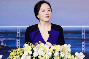 Bà Mạnh Vãn Chu, Phó Chủ tịch, kiêm Chủ tịch Luân phiên mới, Giám đốc Tài chính của Huawei phát biểu tại sự kiện HAS 2023