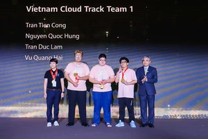 Đội Việt Nam đoạt giải ba cuộc thi 