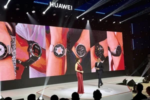 Huawei Watch GT4 ra mắt tại Việt Nam cùng sự xuất hiện của ca sĩ Chi Pu