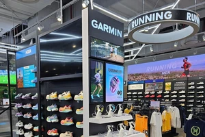 Mô hình shop-in-shop của Garmin giúp khách hàng tiếp cận với sản phẩm của hãng này dễ dàng hơn