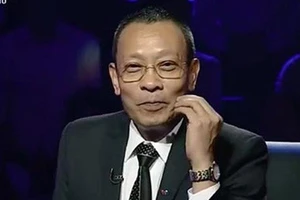 Nhà báo Lại Văn Sâm quay lại dẫn chương trình truyền hình