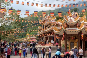 Lễ vía Bà Linh Sơn Thánh Mẫu - Núi Bà Đen là di sản văn hóa phi vật thể quốc gia 