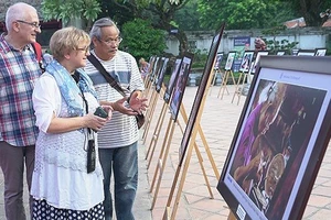 Tái hiện tinh hoa làng nghề phố cổ với triển lãm ảnh “Hà Nội trong tôi” 2018