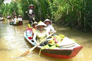 “Bốc thuốc” đưa du lịch đồng bằng sông Cửu Long tăng tốc