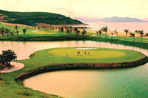 Nhiều dư địa phát triển du lịch golf tại Việt Nam