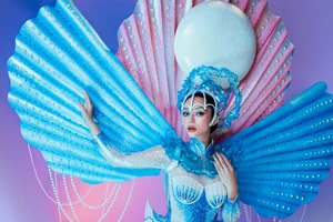 Lâm Thu Hồng mang sắc màu đại dương đến The Miss Globe 2022