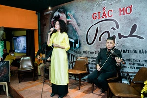 Cặp đôi Hoàng Trang- Nguyễn Đông cùng góp sức trong đêm Giấc mơ Trịnh