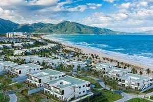 Khu nghỉ dưỡng nằm ở Bãi Dài được bình chọn là "Khu nghỉ dưỡng biển sang trọng tốt nhất Việt Nam"