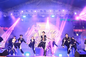 Nhóm nhảy Unwreckable giành vé tham dự Vòng chung kết Lễ hội nhảy K-pop thế giới