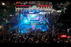 Quảng trường Đông Kinh Nghĩa Thục, phố đi bộ Hoàn Kiếm khi diễn ra chương trình "Bài hát K-pop" tôi yêu năm 2023 