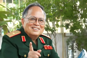 Thiếu tướng - nhà văn Hồ Phương