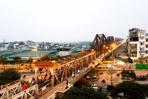 Cầu Long Biên - cây cầu sắt hơn 100 năm tuổi ở Hà Nội