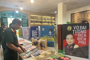 Bộ sách được phát hành toàn quốc dịp kỷ niệm 70 năm chiến thắng Điện Biên Phủ, hưởng ứng Ngày sách và văn hóa đọc Việt Nam lần thứ 3 năm 2024