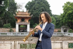 Huyền thoại saxophone Kenny G quảng bá du lịch Việt Nam
