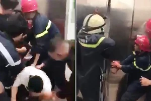 Cứu sống 21 người mắc kẹt trong thang máy
