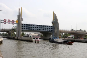 Kiên Giang: Hạn chế phương tiện thủy lưu thông qua kênh Ông Hiển Tà Niên