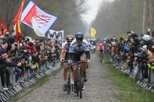 Paris-Roubaix 2021 sẽ diễn ra đầu tháng 10 